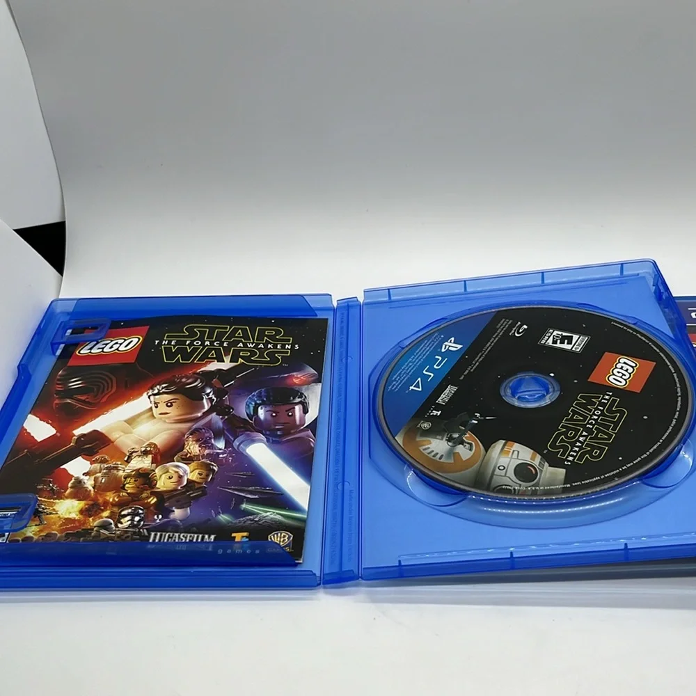 Sony PS4 Lego Star Wars Batman 3 Game Bundle